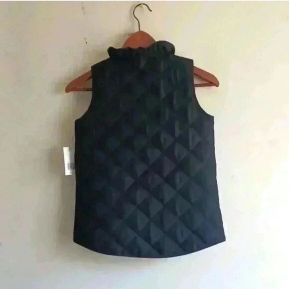 Crown & Ivy Quilted Black Ruffle Vest - Picture 3 of 6
